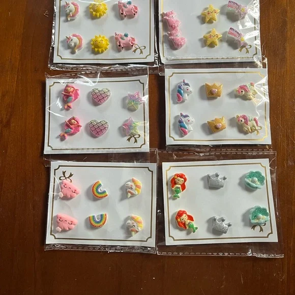 16 pairs of girls magnetic Earring Sets - Picture 1 of 7